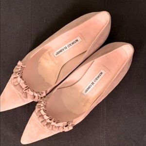 Suede blush Manolo flats. Perfect for Fall.